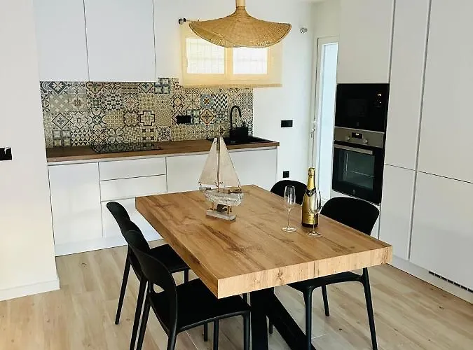 Miramar Marineta Casiana 公寓 *