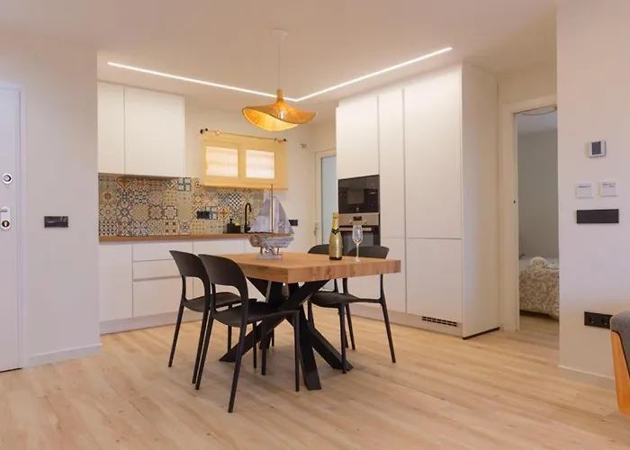 Miramar Marineta Casiana *